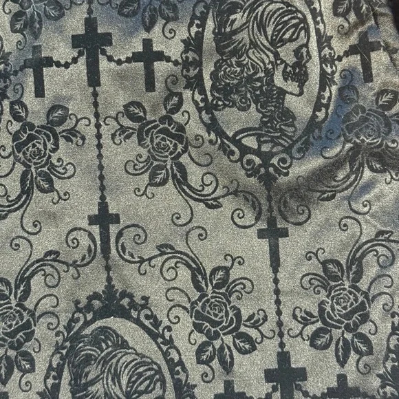Gothic Skull Black Patterned High-Low Skirt NWT - Picture 3 of 8